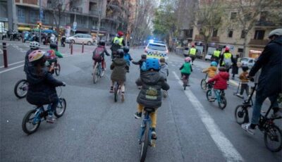 SPAIN – Barcelona, take your bike!